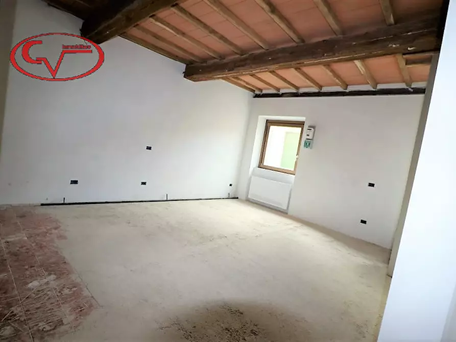 Immagine 10 di Villetta a schiera in vendita  in moncioni a Montevarchi