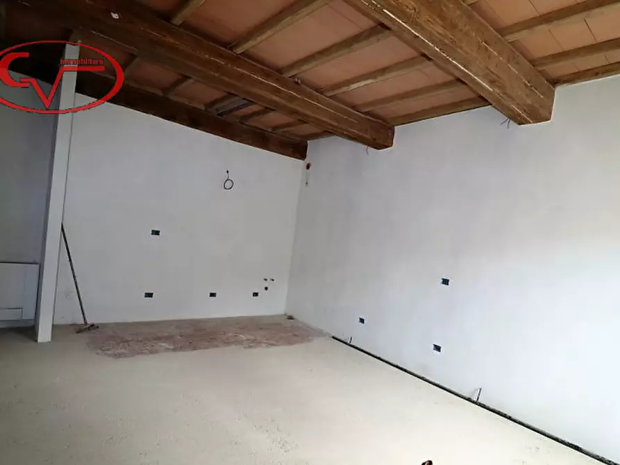 Immagine 11 di Villetta a schiera in vendita  in moncioni a Montevarchi