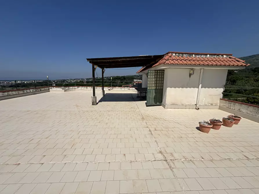 Immagine 2 di Casa bifamiliare in vendita  in VIA BOCCEA a Torre Del Greco