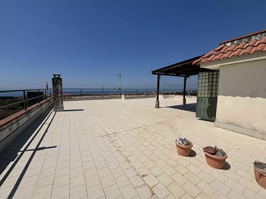 Immagine 3 di Casa bifamiliare in vendita  in VIA BOCCEA a Torre Del Greco