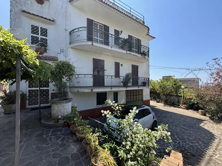 Immagine 12 di Casa bifamiliare in vendita  in VIA BOCCEA a Torre Del Greco