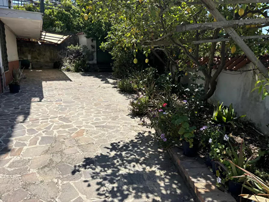 Immagine 16 di Casa bifamiliare in vendita  in VIA BOCCEA a Torre Del Greco