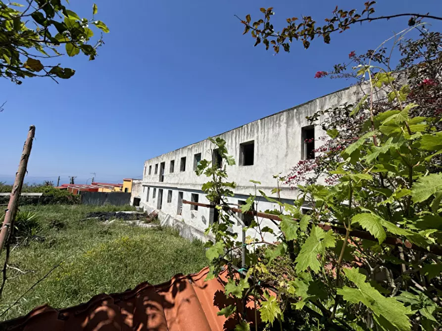 Immagine 21 di Casa bifamiliare in vendita  in VIA BOCCEA a Torre Del Greco