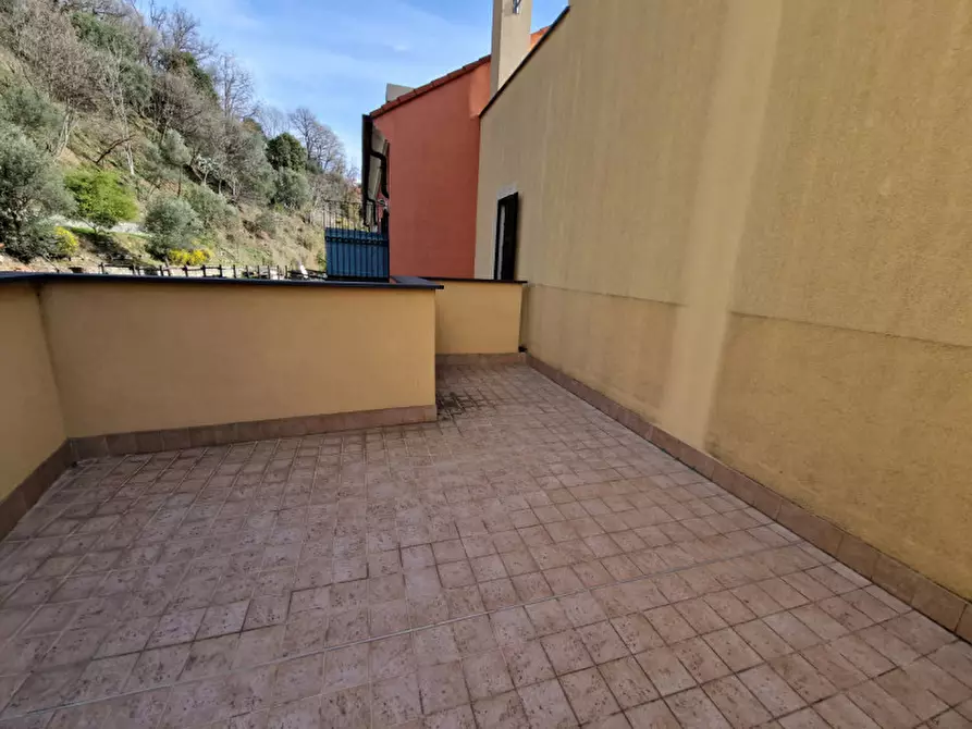 Immagine 17 di Villetta a schiera in affitto  in Via Alla Murta a Albisola Superiore