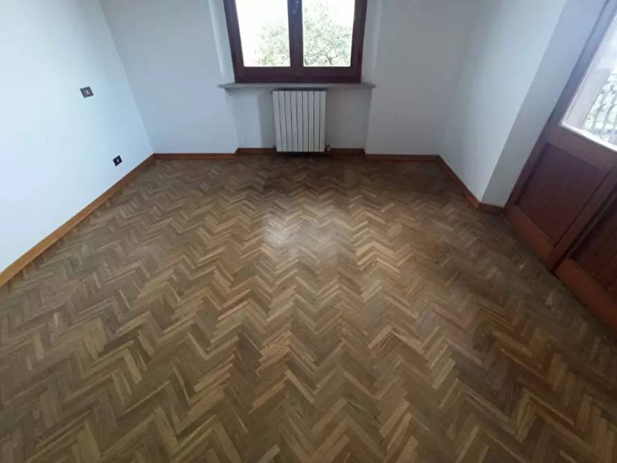 Immagine 20 di Villa in vendita  in Via Roma a Castiglione Del Lago