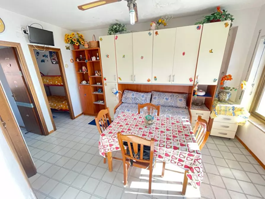 Immagine 1 di Appartamento in vendita  in contrada Vena a Bova Marina