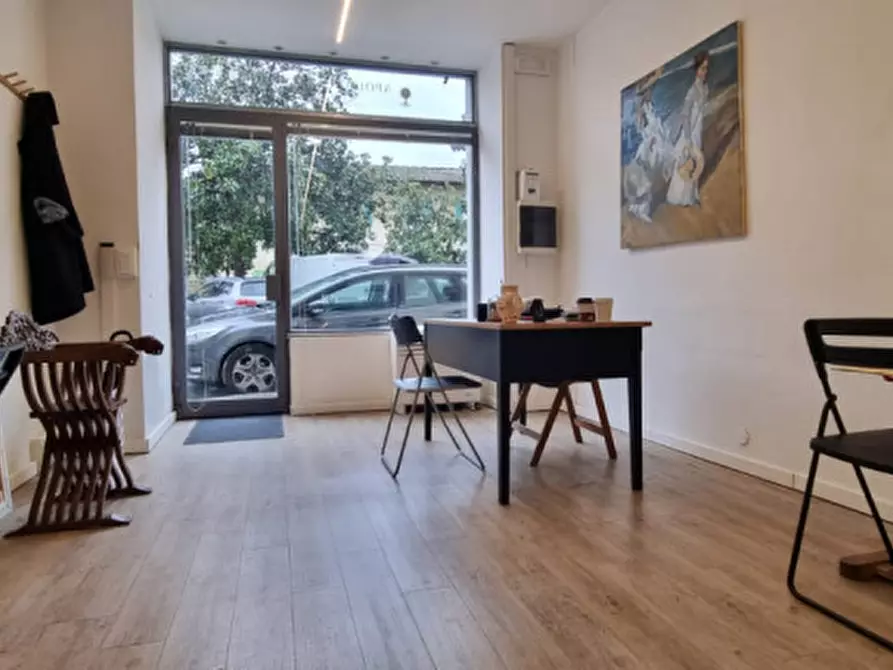Immagine 3 di Negozio in vendita  in VIA DEGLI ALFANI a Firenze
