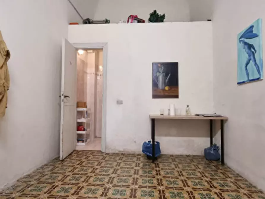 Immagine 4 di Negozio in vendita  in VIA DEGLI ALFANI a Firenze