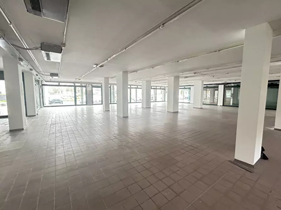 Immagine 6 di Negozio in vendita  in Piazza Mercato a Mestrino