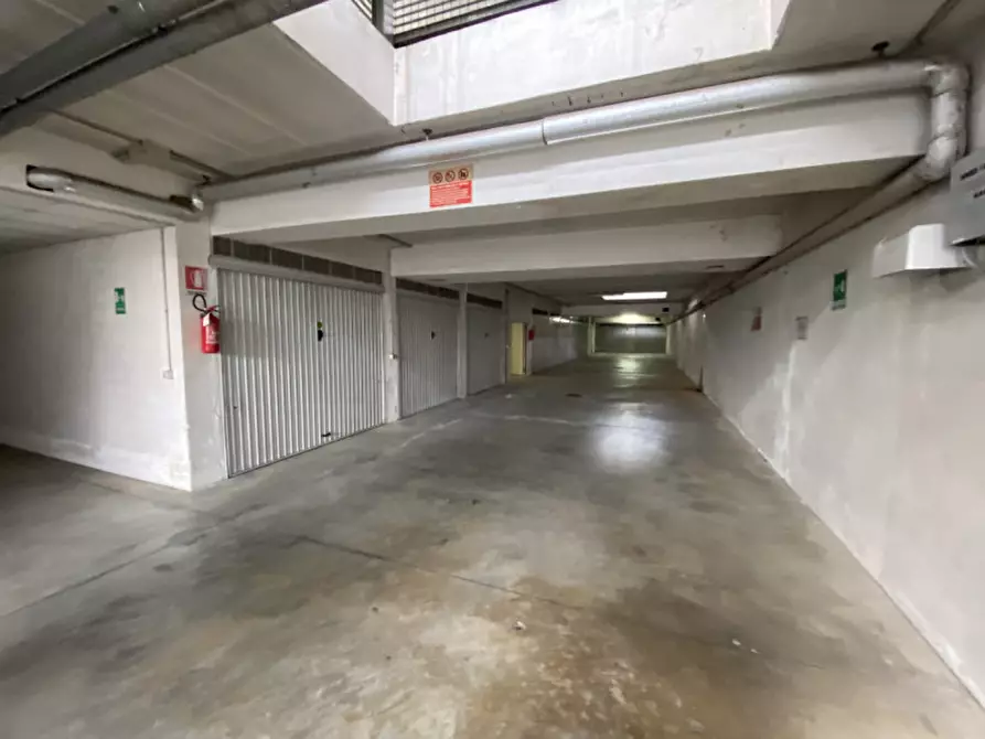 Immagine 18 di Negozio in vendita  in Piazza Mercato a Mestrino