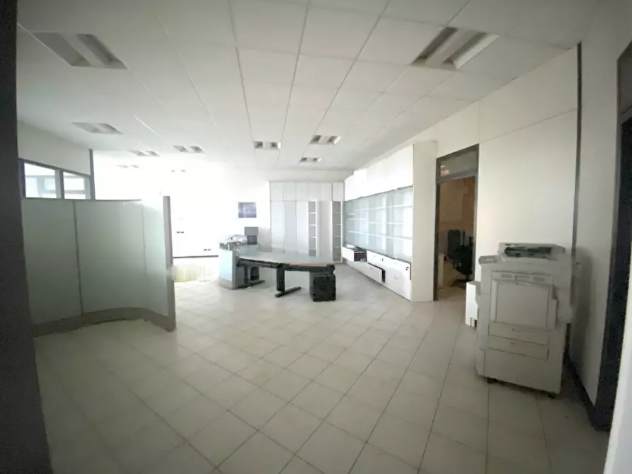 Immagine 4 di Ufficio in vendita  in VIA TURATI a Cesena