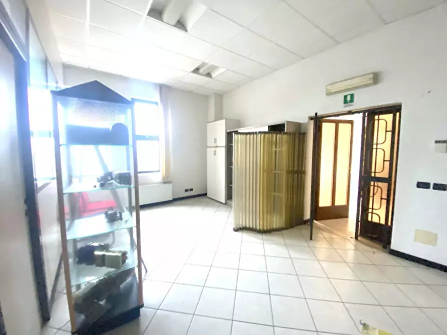 Immagine 10 di Ufficio in vendita  in VIA TURATI a Cesena