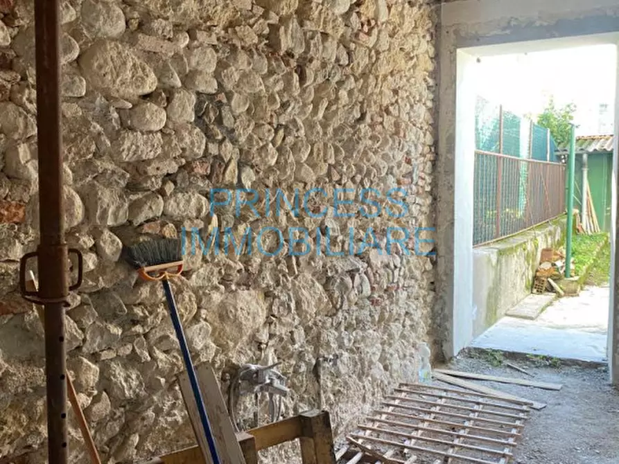 Immagine 1 di Villetta a schiera in vendita  a Schio