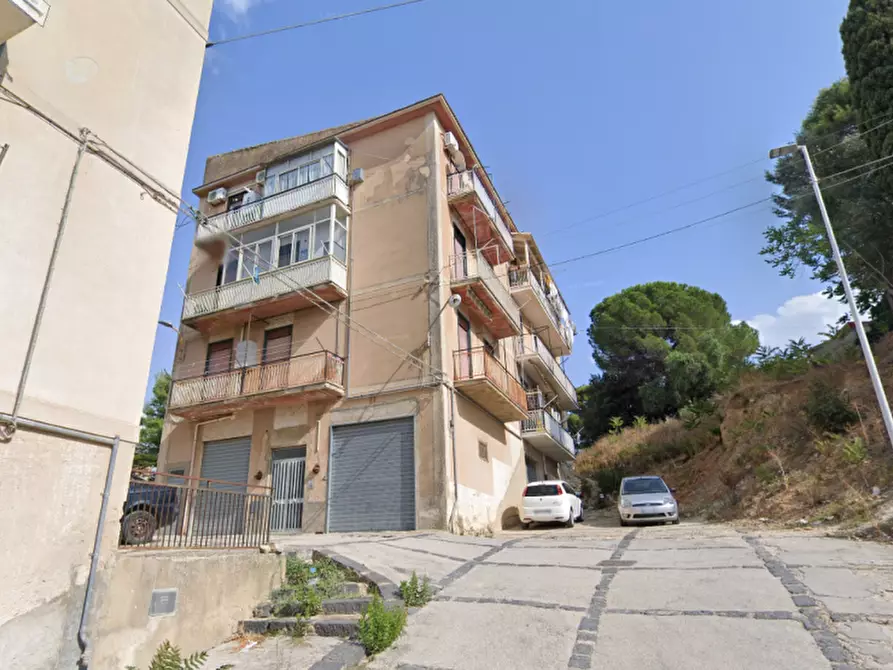 Immagine 4 di Appartamento in vendita  in Via Enrico Medi 49 a Canicattì