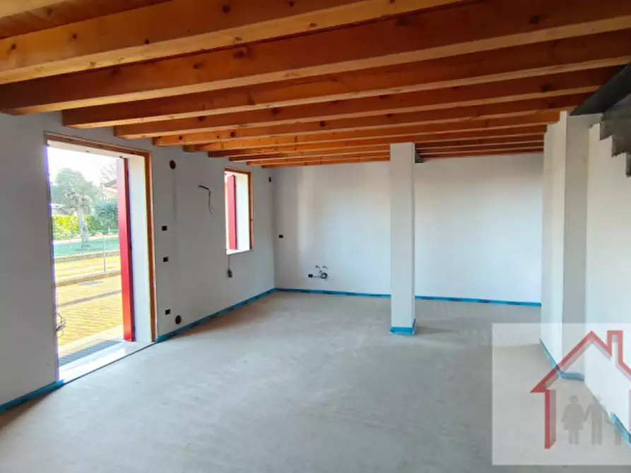 Immagine 3 di Villetta a schiera in vendita  in via san pio x a Volpago Del Montello