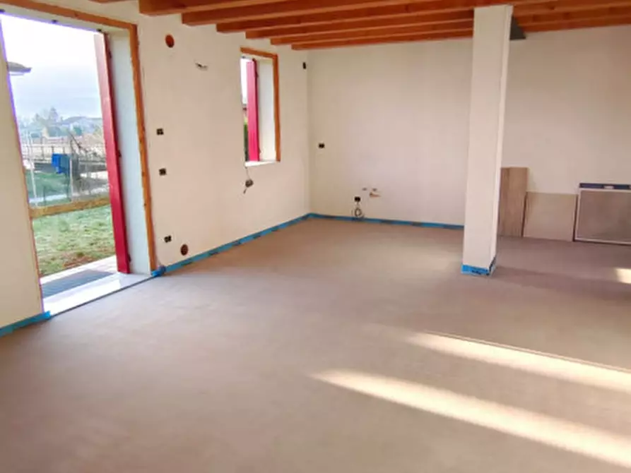 Immagine 9 di Villetta a schiera in vendita  in via san pio x a Volpago Del Montello