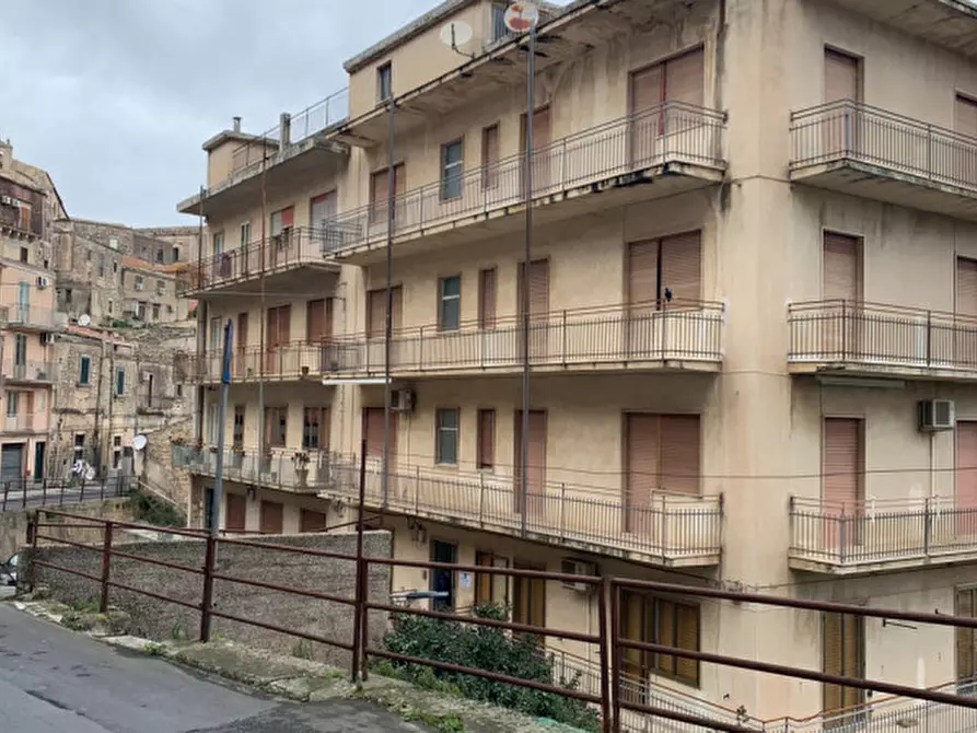 Immagine 1 di Appartamento in vendita  in Via Fontana 188 a Modica