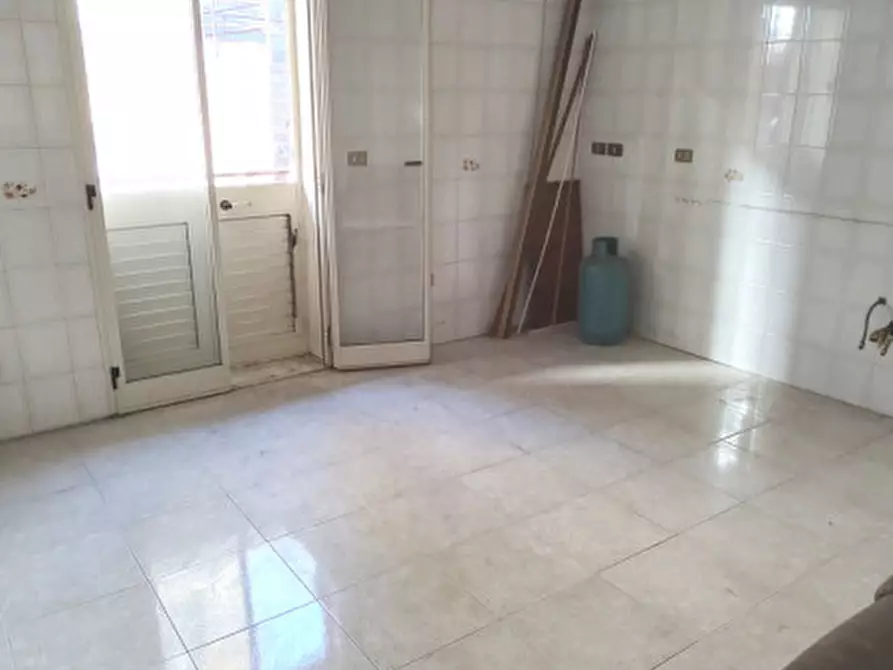 Immagine 6 di Appartamento in vendita  in via Pietro Micca n.76 a Palagonia