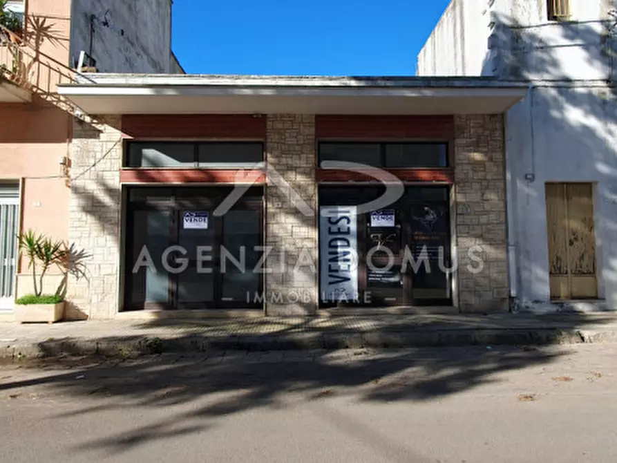 Immagine 4 di Magazzino in vendita  in Via F. Quarta a Racale