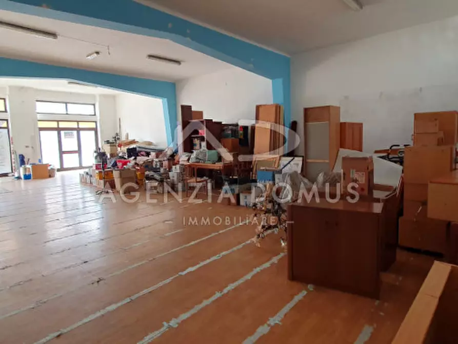 Immagine 8 di Magazzino in vendita  in Via F. Quarta a Racale