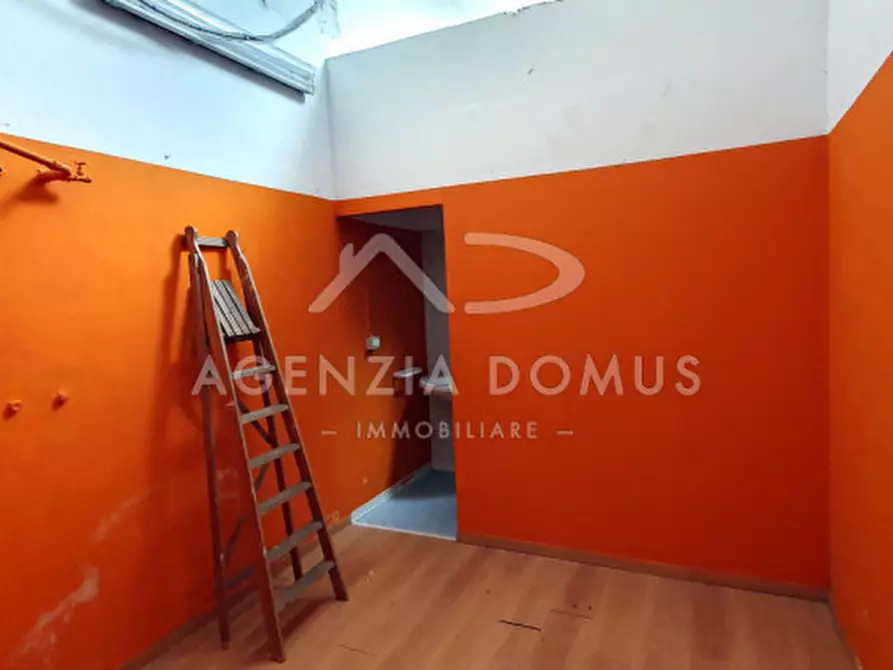 Immagine 14 di Magazzino in vendita  in Via F. Quarta a Racale