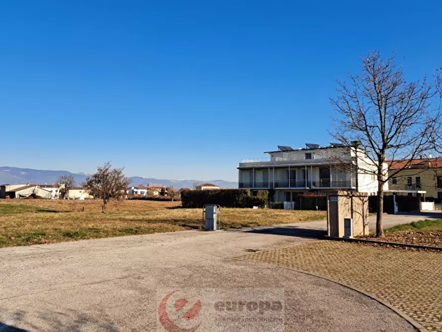 Immagine 1 di Terreno in vendita  in via dei Fanti a Caldogno