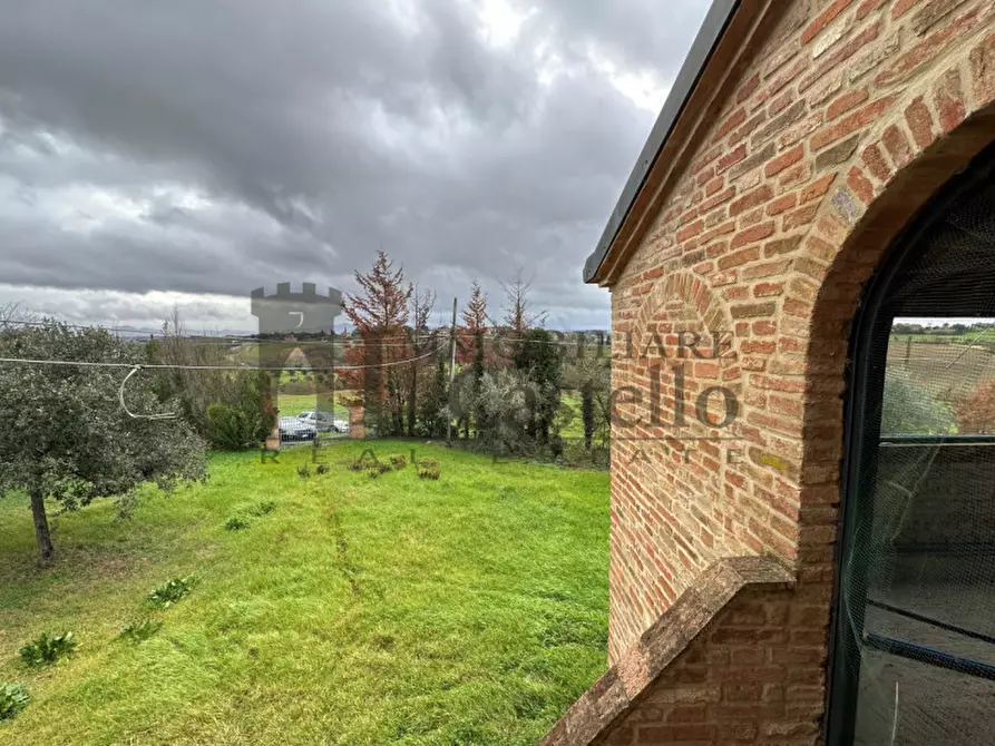 Immagine 11 di Rustico / casale in vendita  in via Castiglionese a Castiglione Del Lago