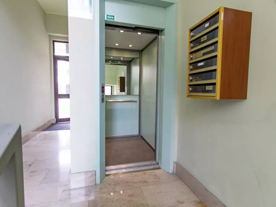 Immagine 4 di Appartamento in vendita  in Piazza G. Astengo, 2 a Settimo Torinese