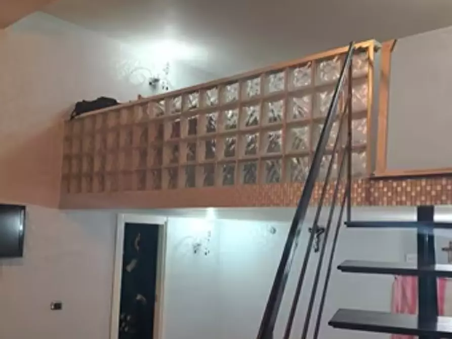 Immagine 3 di Appartamento in affitto  in via cesare rosaroll 172 a Napoli