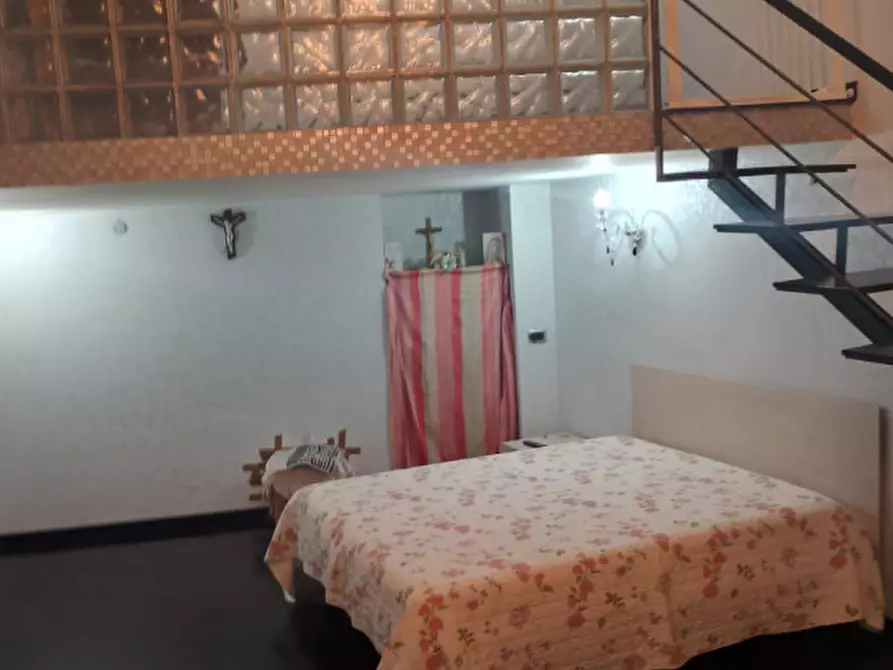 Immagine 16 di Appartamento in affitto  in via cesare rosaroll 172 a Napoli