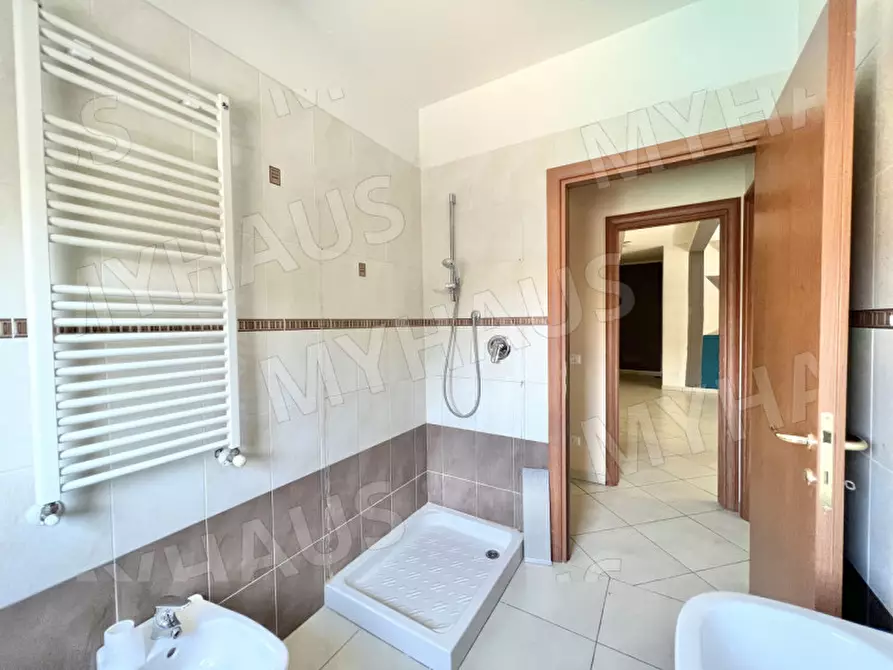 Immagine 13 di Appartamento in vendita  in Via Enrico Fermi 13 a Cesenatico