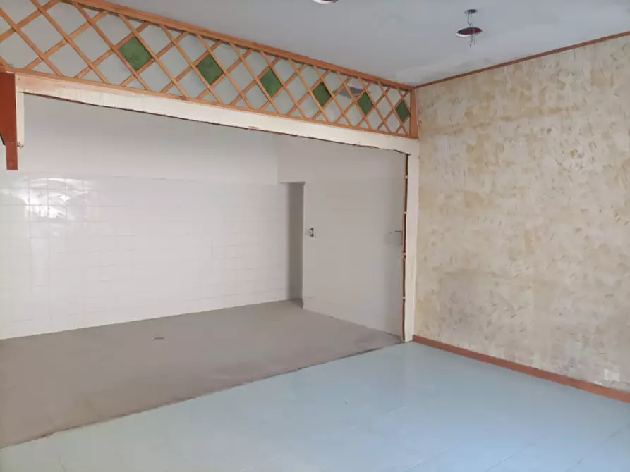 Immagine 3 di Negozio in vendita  in Corso Vittorio Emanuele 7 a Modica