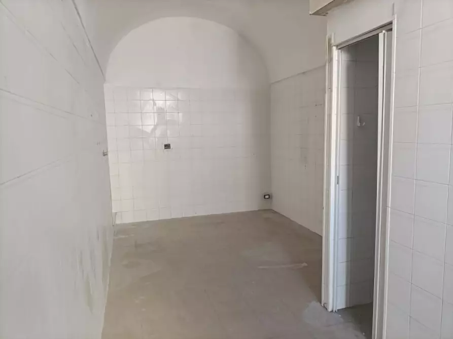 Immagine 5 di Negozio in vendita  in Corso Vittorio Emanuele 7 a Modica