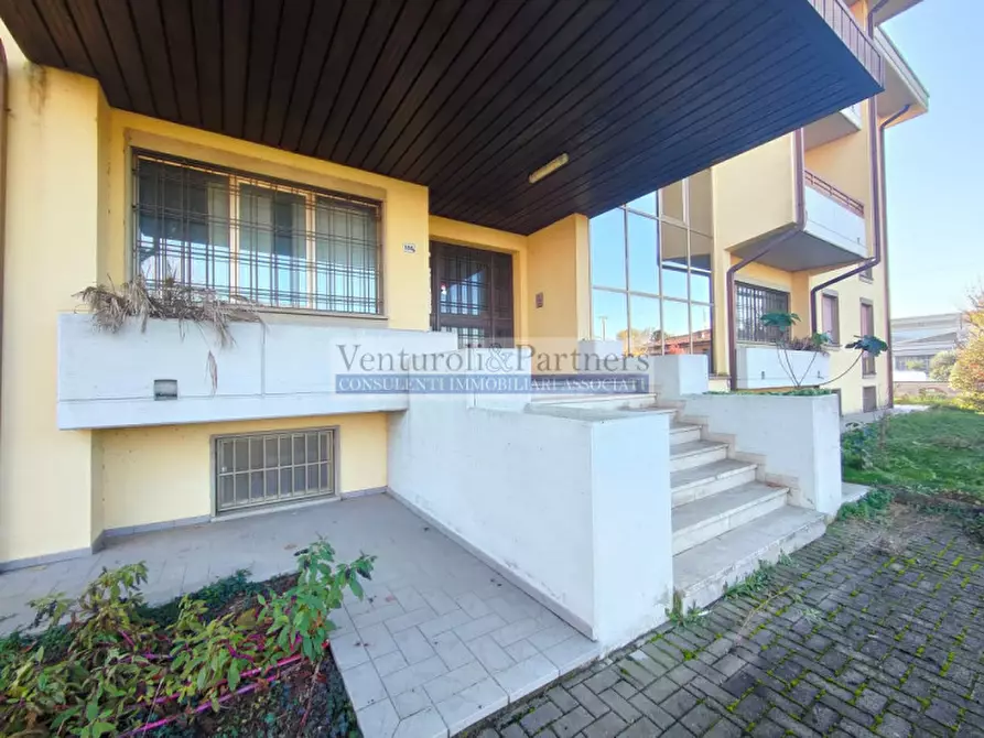 Immagine 2 di Ufficio in affitto  in via statale a Calcinato