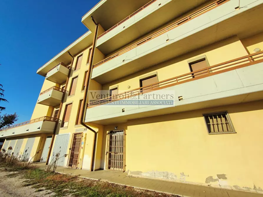 Immagine 4 di Ufficio in affitto  in via statale a Calcinato