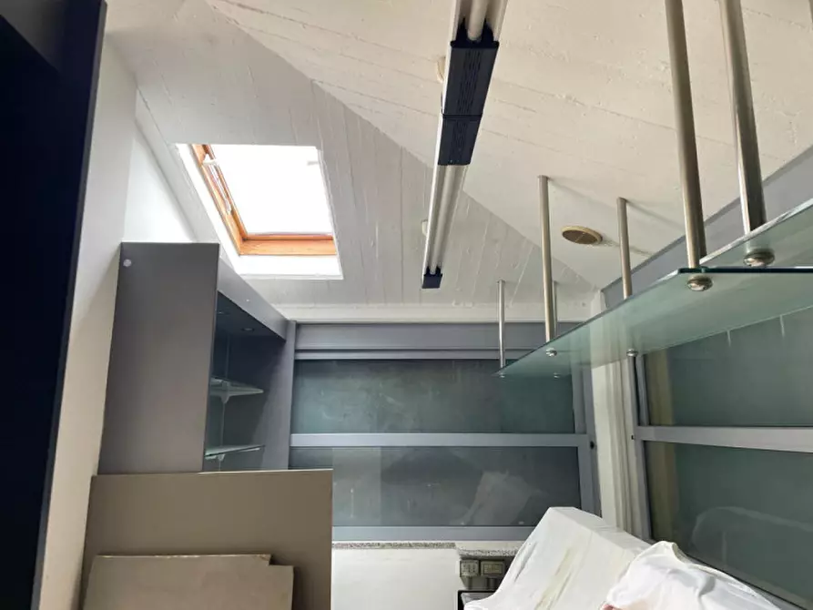 Immagine 27 di Attività commerciale in vendita  in Via Ammiraglio Cappelini a Fano