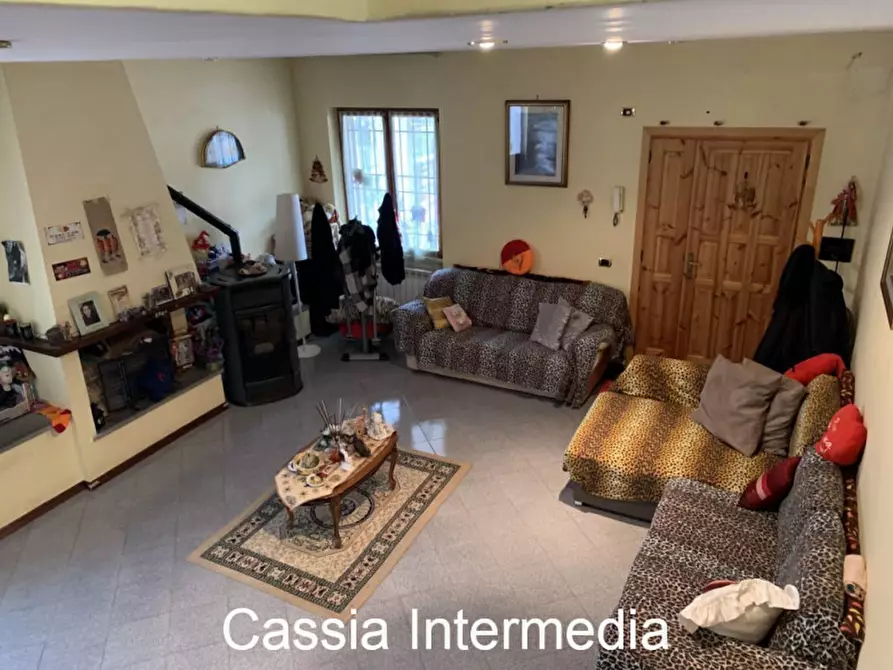 Immagine 22 di Villa in vendita  in Via Castel di Stroppa a Castel Sant'elia