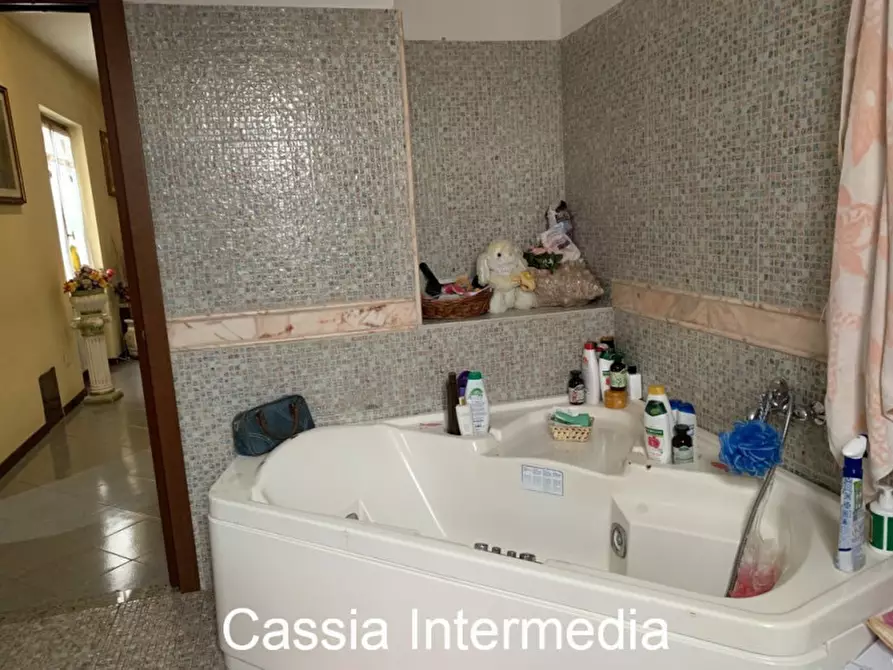 Immagine 27 di Villa in vendita  in Via Castel di Stroppa a Castel Sant'elia
