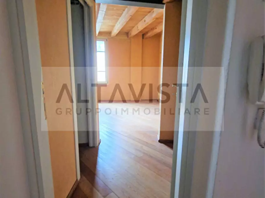 Immagine 9 di Palazzo in vendita  in Brescia via Puccini a Brescia