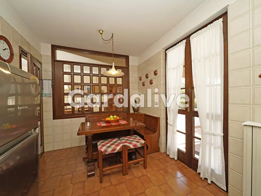 Immagine 20 di Villa in vendita  a Sirmione