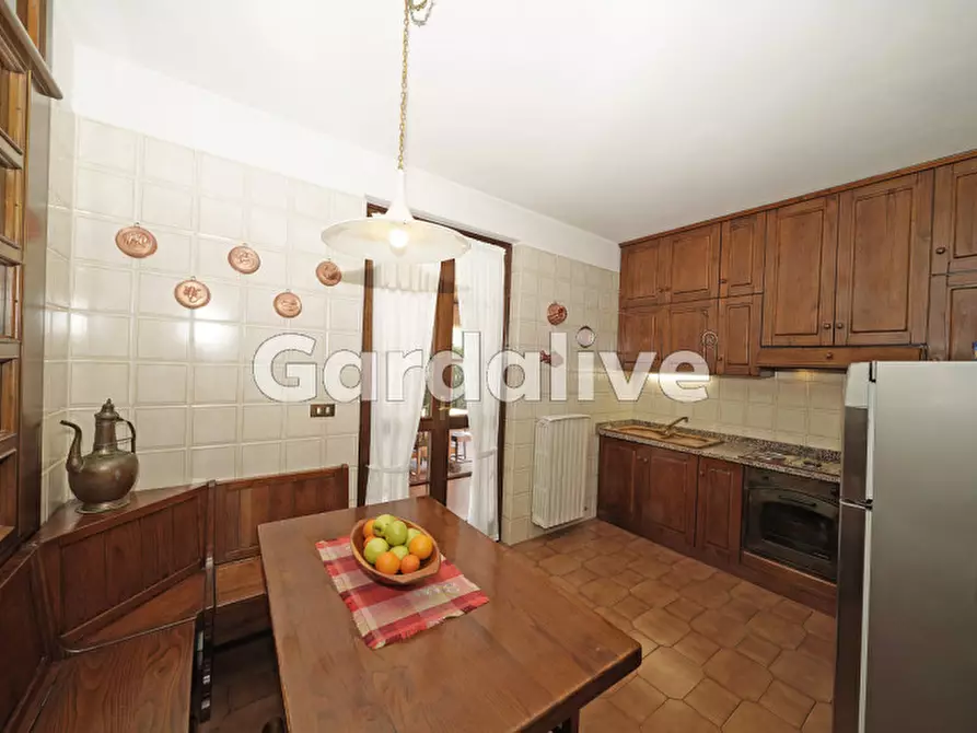 Immagine 21 di Villa in vendita  a Sirmione