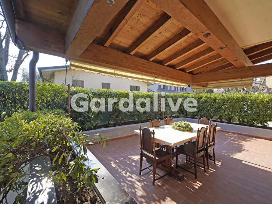 Immagine 23 di Villa in vendita  a Sirmione