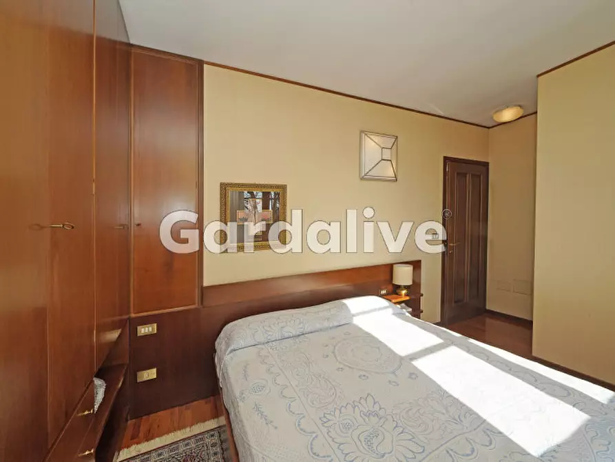 Immagine 29 di Villa in vendita  a Sirmione