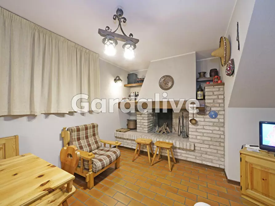 Immagine 36 di Villa in vendita  a Sirmione