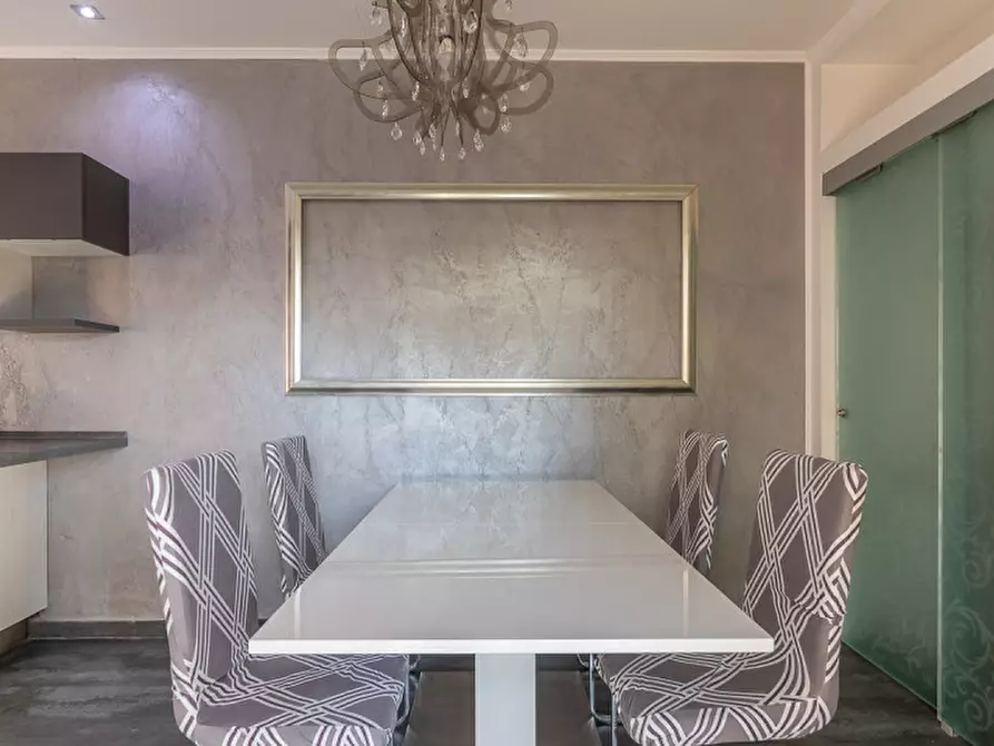 Immagine 9 di Appartamento in vendita  in Via Genova 15 a Savona