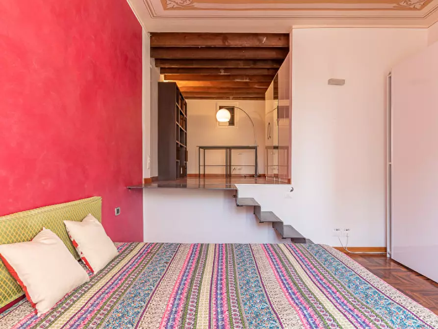 Immagine 18 di Appartamento in vendita  in Via Genova 15 a Savona