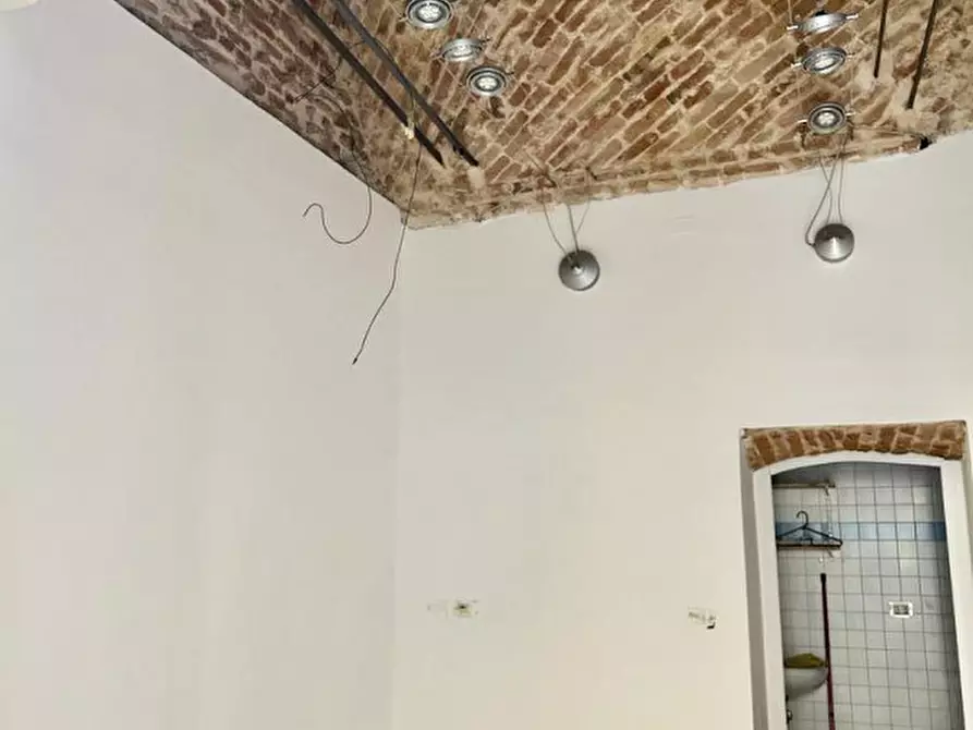 Immagine 4 di Negozio in affitto  in Via Boccalerie a Padova