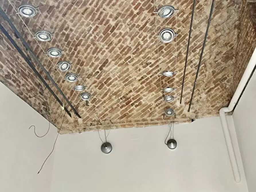 Immagine 5 di Negozio in affitto  in Via Boccalerie a Padova