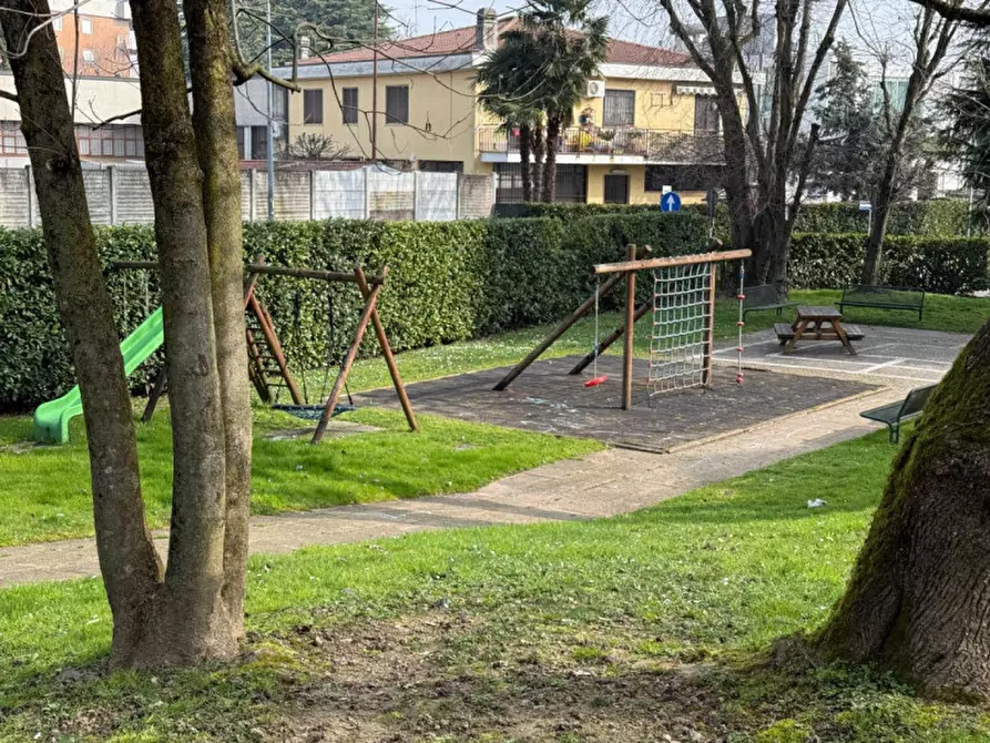 Immagine 3 di Appartamento in vendita  in Via Aldo Moro a Buccinasco