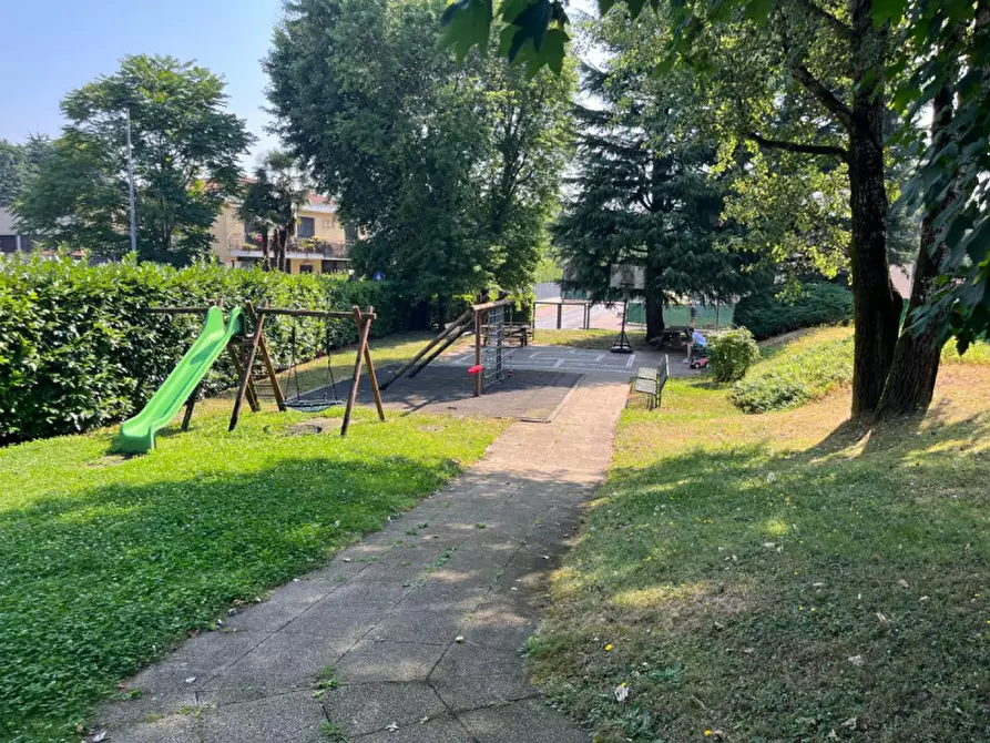 Immagine 4 di Appartamento in vendita  in Via Aldo Moro a Buccinasco